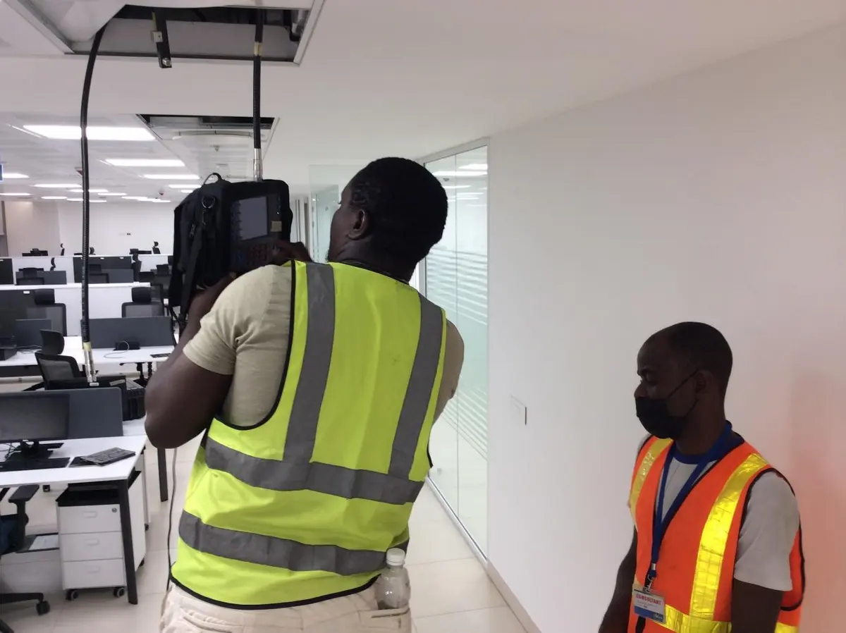 Indoor building telecommunications installation